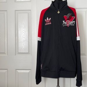 VINTAGE & VERY HARD TO FIND ADIDAS PORTLAND TRAIL BLAZERS WARM UP JACKET!